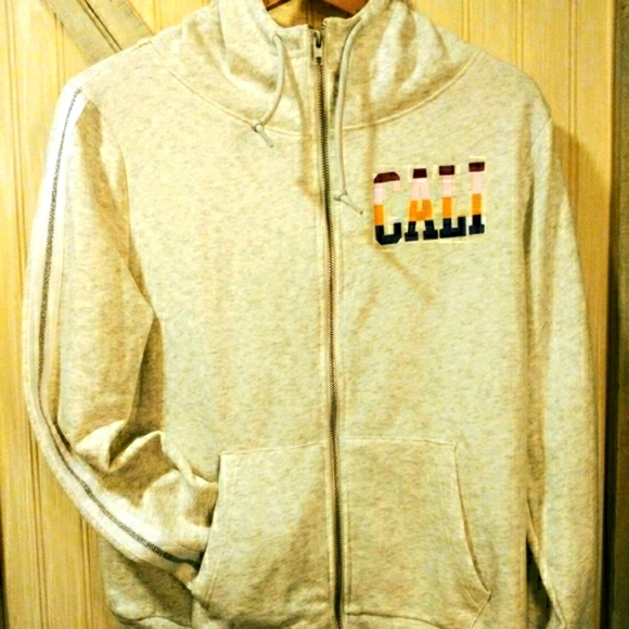 SOLD - Picture 2 of 8